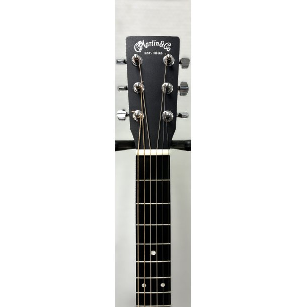 (BRUGT) C.F. Martin Dreadnought JR 10E